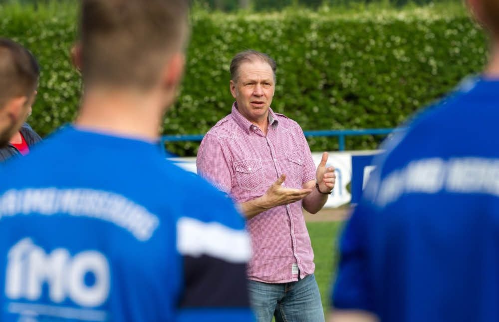 Detlef Schößler bei seiner Amtsübernahme in Merseburg am Montagabend