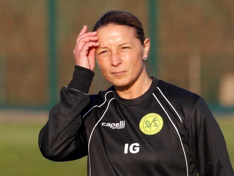 Beklagt die zu geringe Wertschätzung für Frauen-Fußball: Inka Grings. Foto: Roland Weihrauch/dpa
