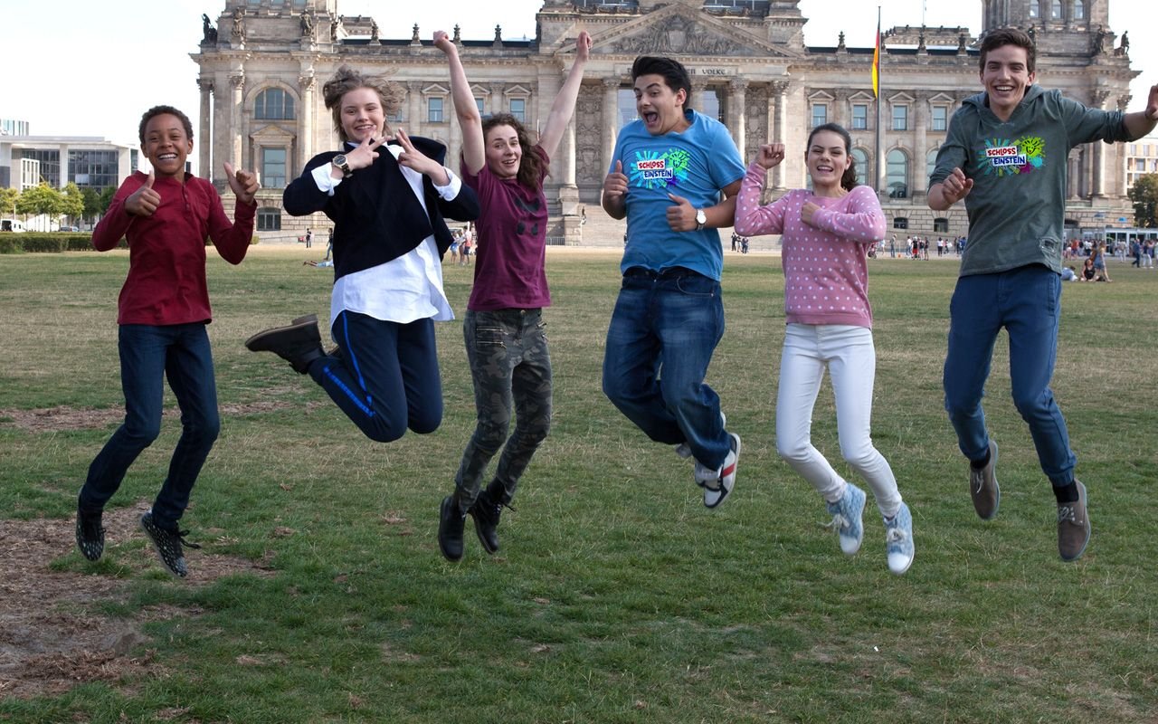 In der neuen Staffel von „Schloss Einstein“ geht es um die alltäglichen Herausforderungen der Schülerinnen und Schüler.