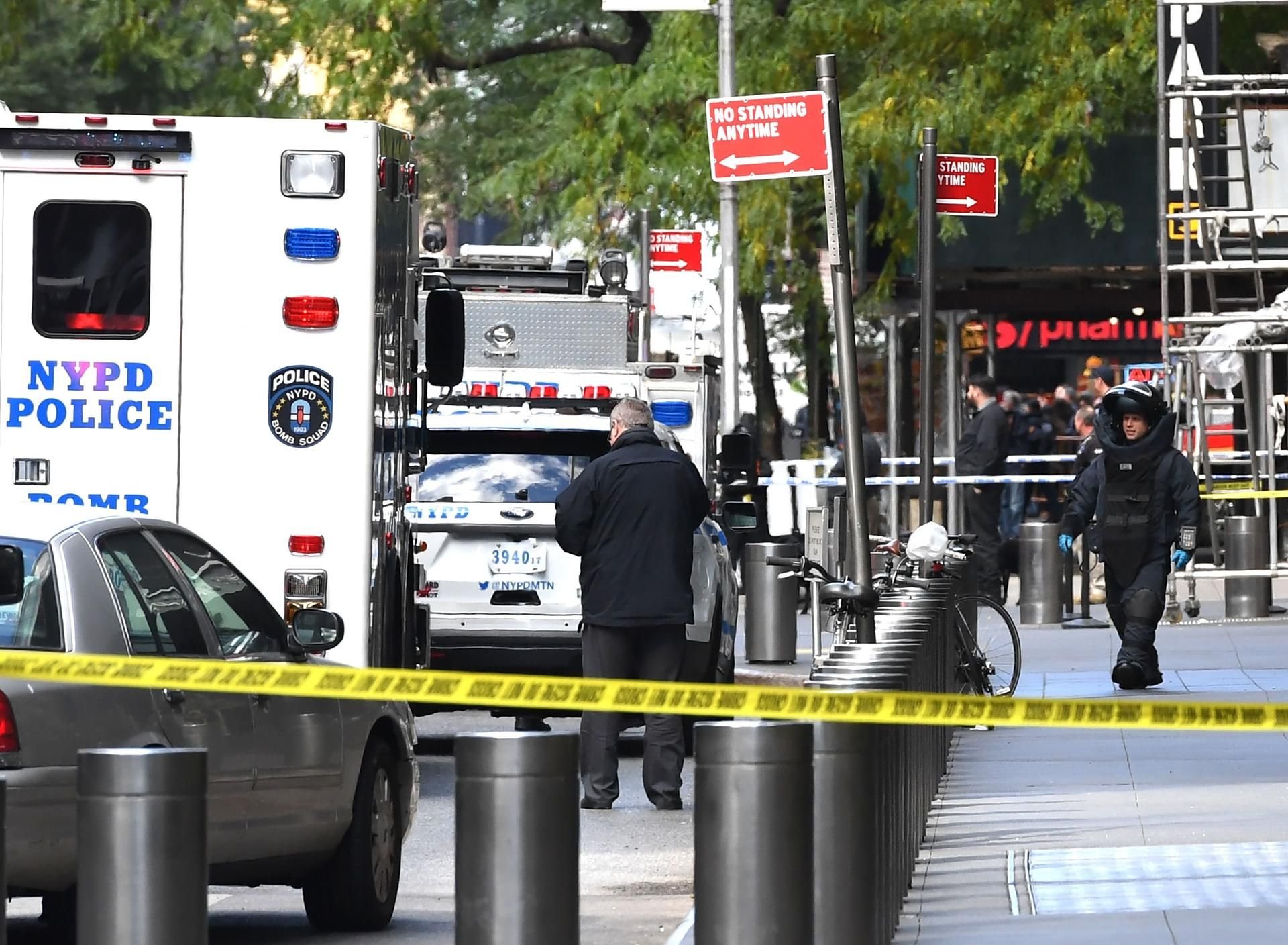 Polizei in der Nähe des Time Warner-Gebäudes in New York.