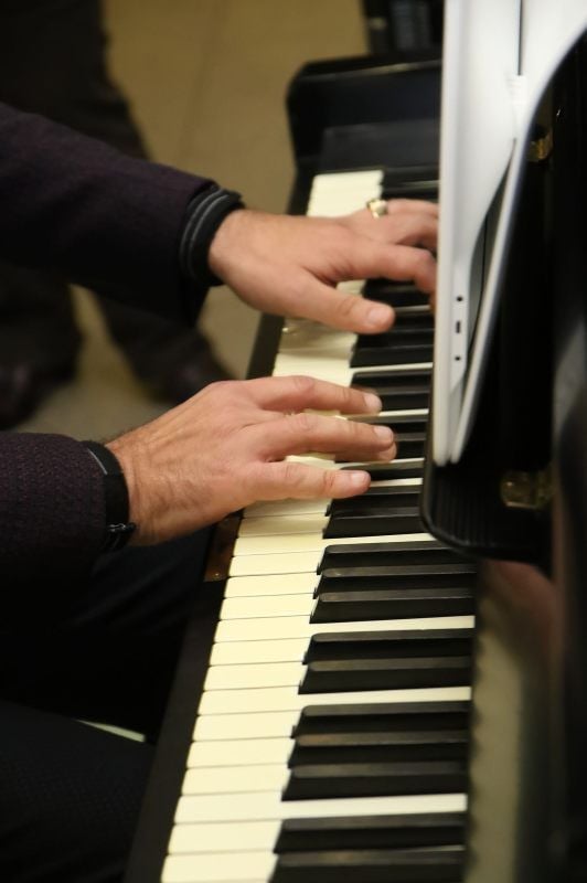 Dimetre Andronov spielte virtuos am Klavier auf.