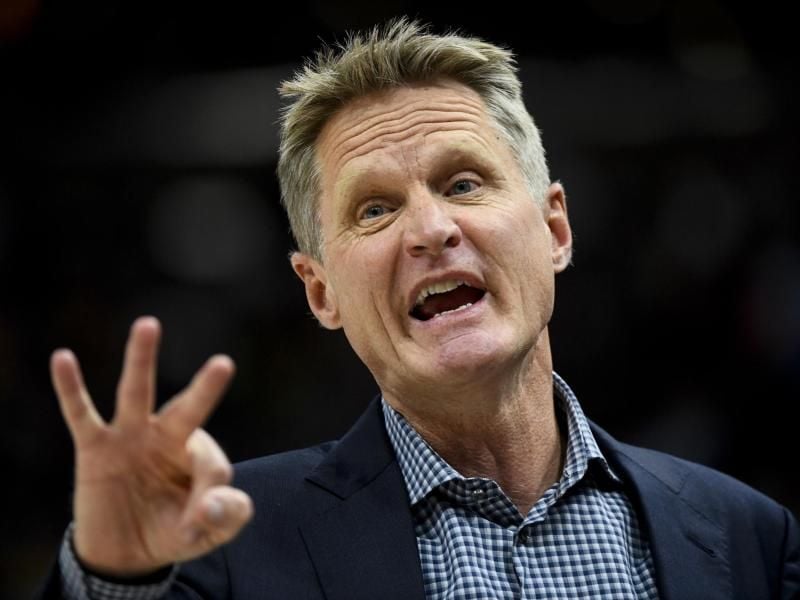 Für Trainer Steve Kerr und die Golden State Warriors werden die Playoffs kein Selbstläufer; die Gegner sind stark. Foto: Alex Goodlett/AP