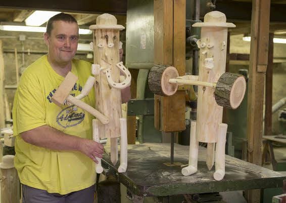 Figuren, die Christian Britz fertigt.