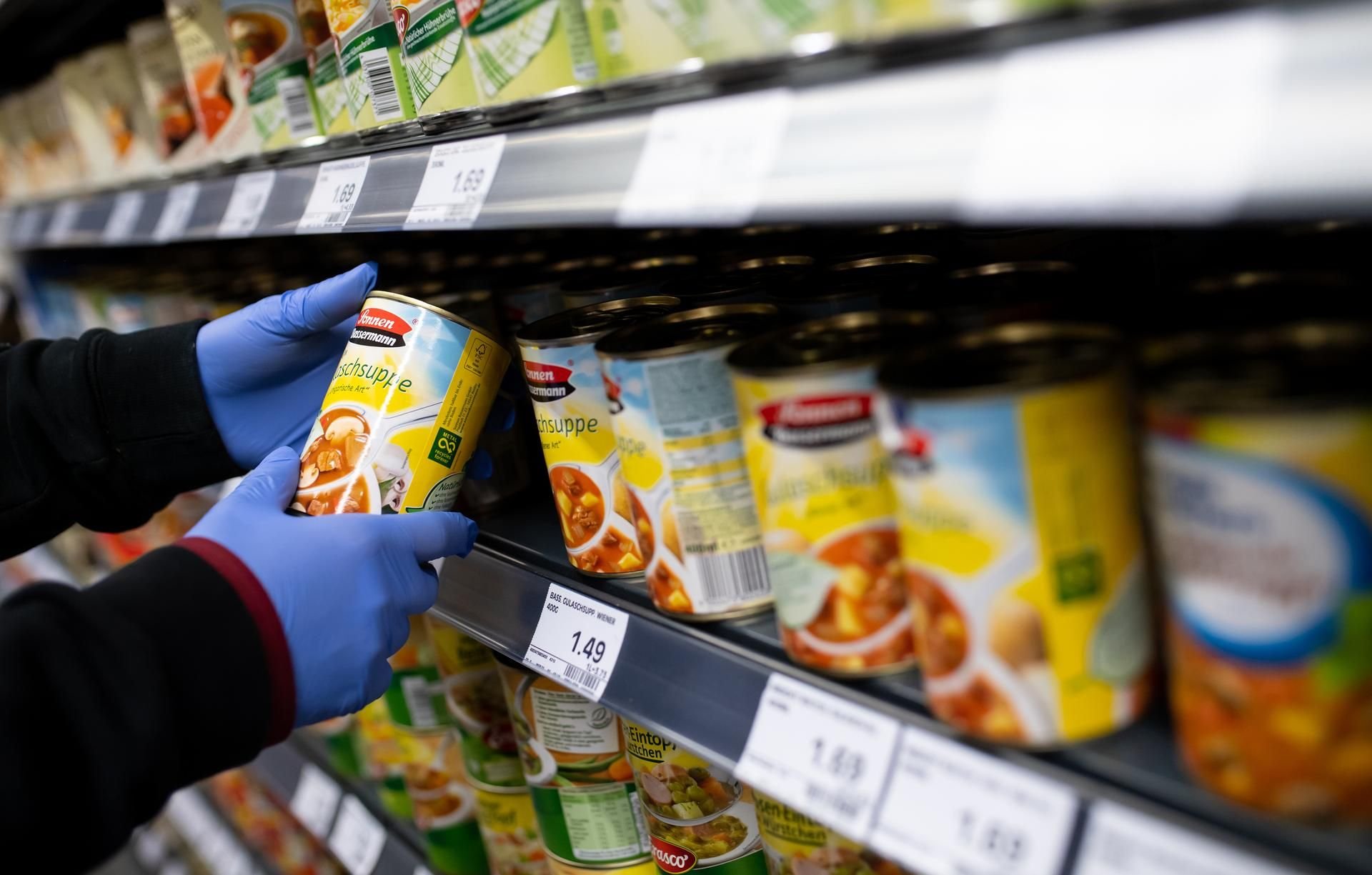 Schutz durch Einweghandschuhe? Das Gefühl der Sicherheit trügt.