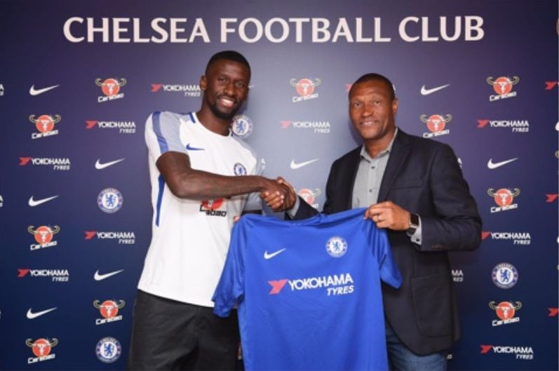 Antonio Rüdiger hat einen Vertrag beim FC Chealsea unterzeichnet.