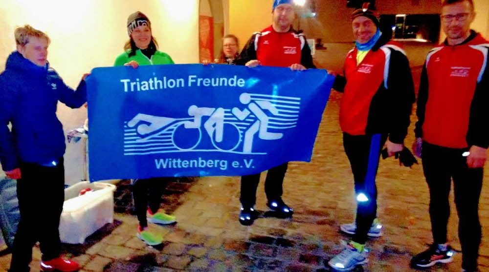 Die Triathlon-Freunde aus Wittenberg haben ein ungewöhnliches Ereignis organisiert. Die geschenkte Stunde in der Nacht zum Sonntag wird zum Laufen genutzt. Die Ausrede „keine Zeit“ zählt da nicht.