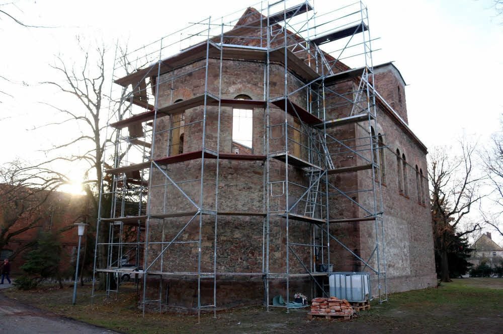 Für die Arbeiten musste die Kirche eingerüstet werden.