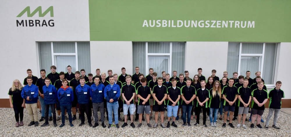 Ausbildungsstart in Profen: 53 junge Frauen und Männer der Mibrag und Partner lernen im Ausbildungszentrum.