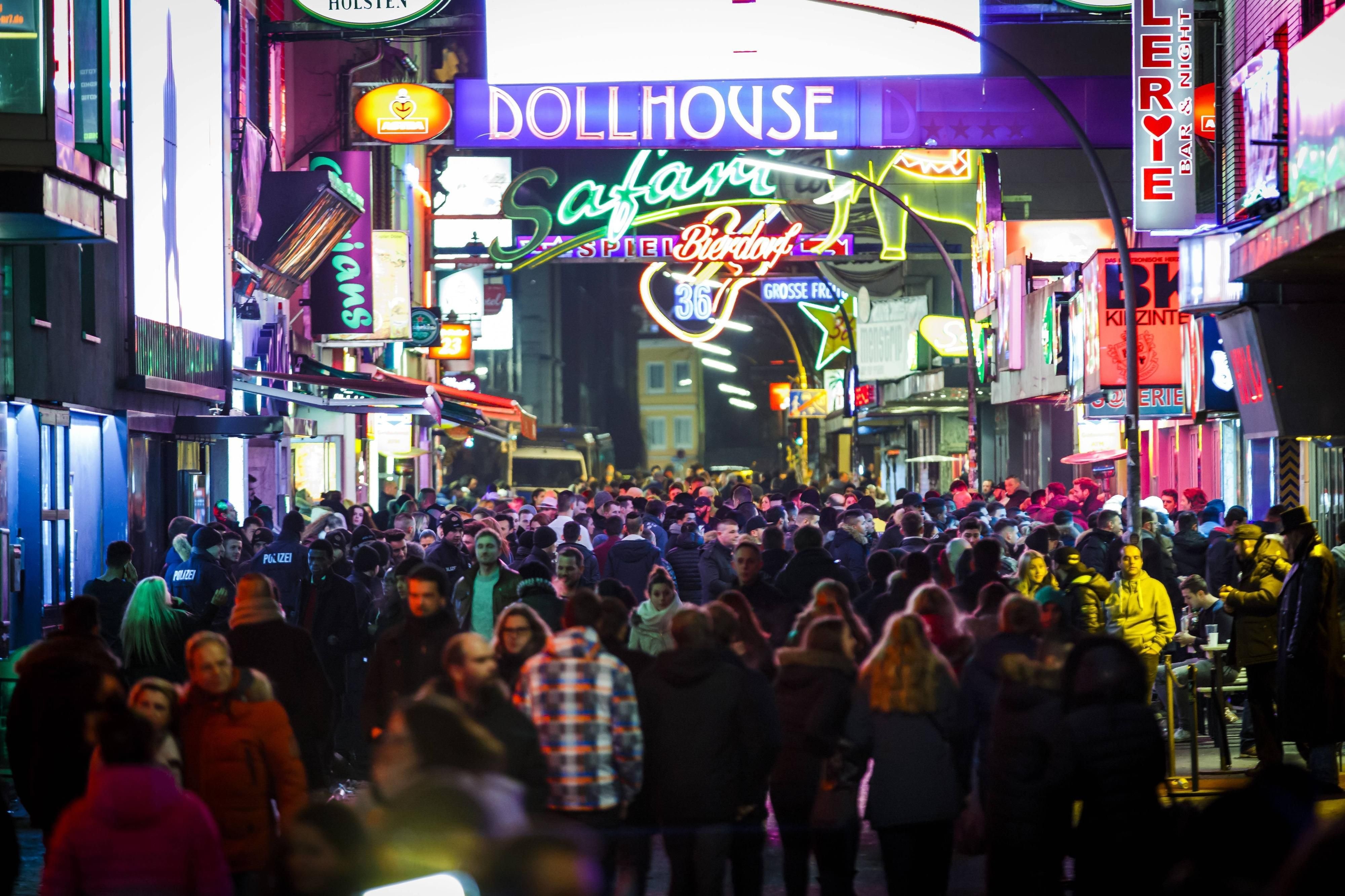 Die Reeperbahn in Hamburg