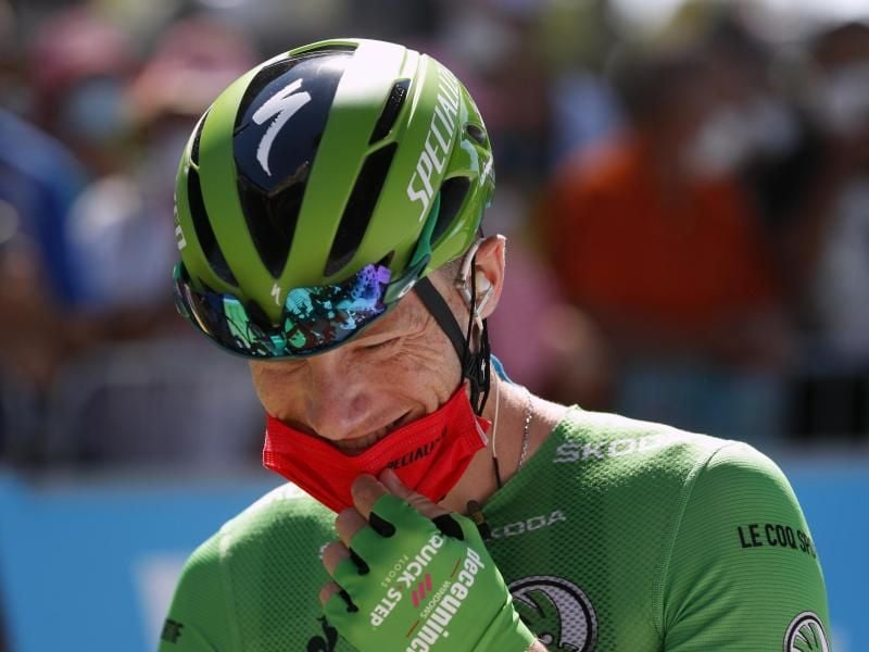 Hat die 10. Etappe der Tour gewonnen: Der Ire Sam Bennett vom Team Deceuninck-Quick-Step. Foto: Thibault Camus/AP/dpa