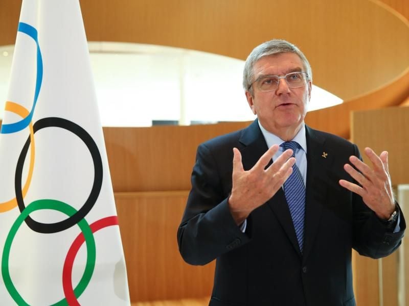 Kann sich bei den Olympischen Spielen Hallensportarten im Freien nicht vorstellen: IOC-Präsident Thomas Bach. Foto: Denis Balibouse/KEYSTONE/dpa