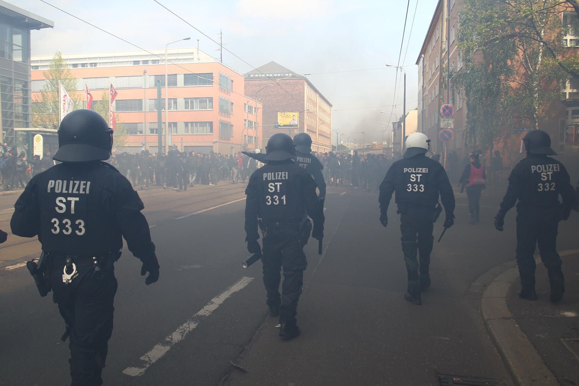 Rauchschwaden in der Merseburger Straße