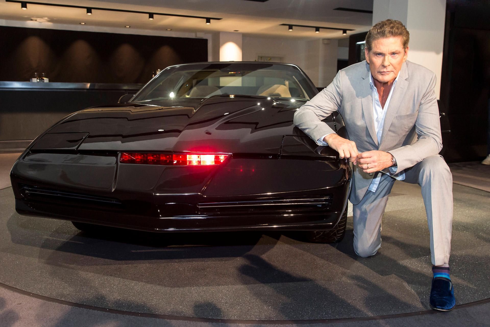 David Hasselhoff versteigert unter anderem seinen persönlichen KITT-Pontiac.