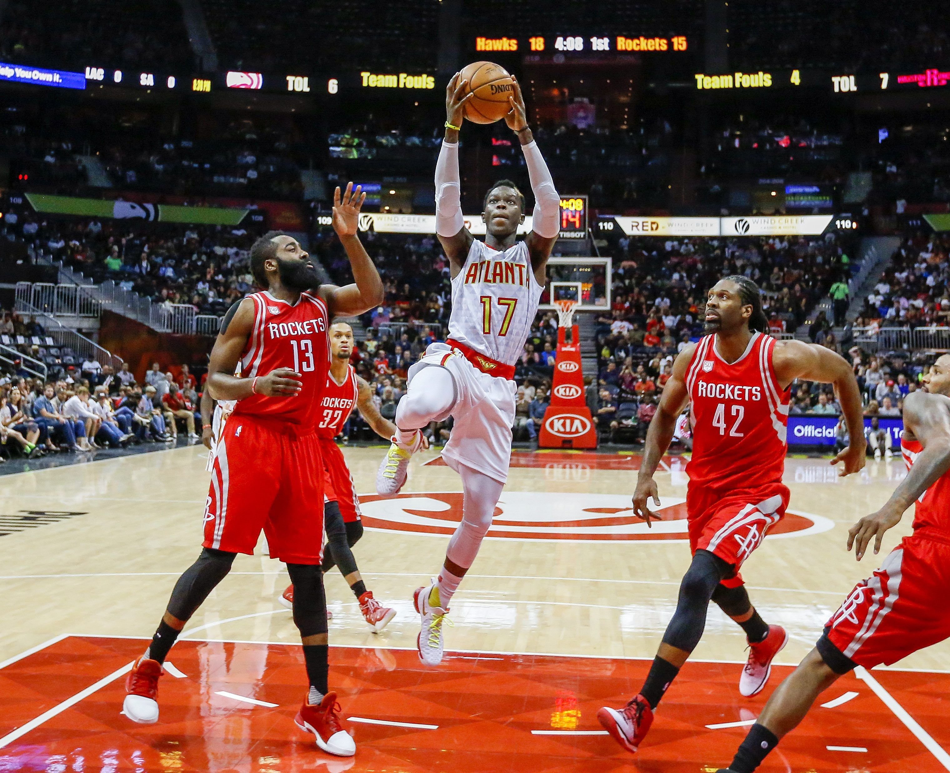 Dennis Schröder ist mit den Hawks ganz gut drauf.