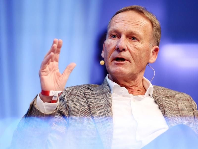 Auch Hans-Joachim Watzke wehrte sich gegen die Kritik von Uli Hoeneß. Foto: Roland Weihrauch/dpa