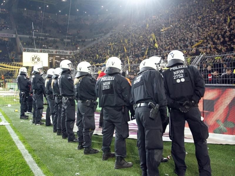 Klartext vom DFL-Chef zu Polizeikosten bei Risiko-Spielen: „Es wird niemals einen Solidarfonds geben.” Foto: Ina Fassbender/dpa