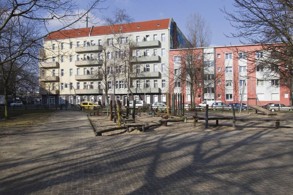 Die Harzer Straße in Berlin-Neukölln gilt als Zentrum für rumänische Einwanderer: Hunderte Roma leben hier zusammen - das Projekt gilt als ein Integrationserfolg.