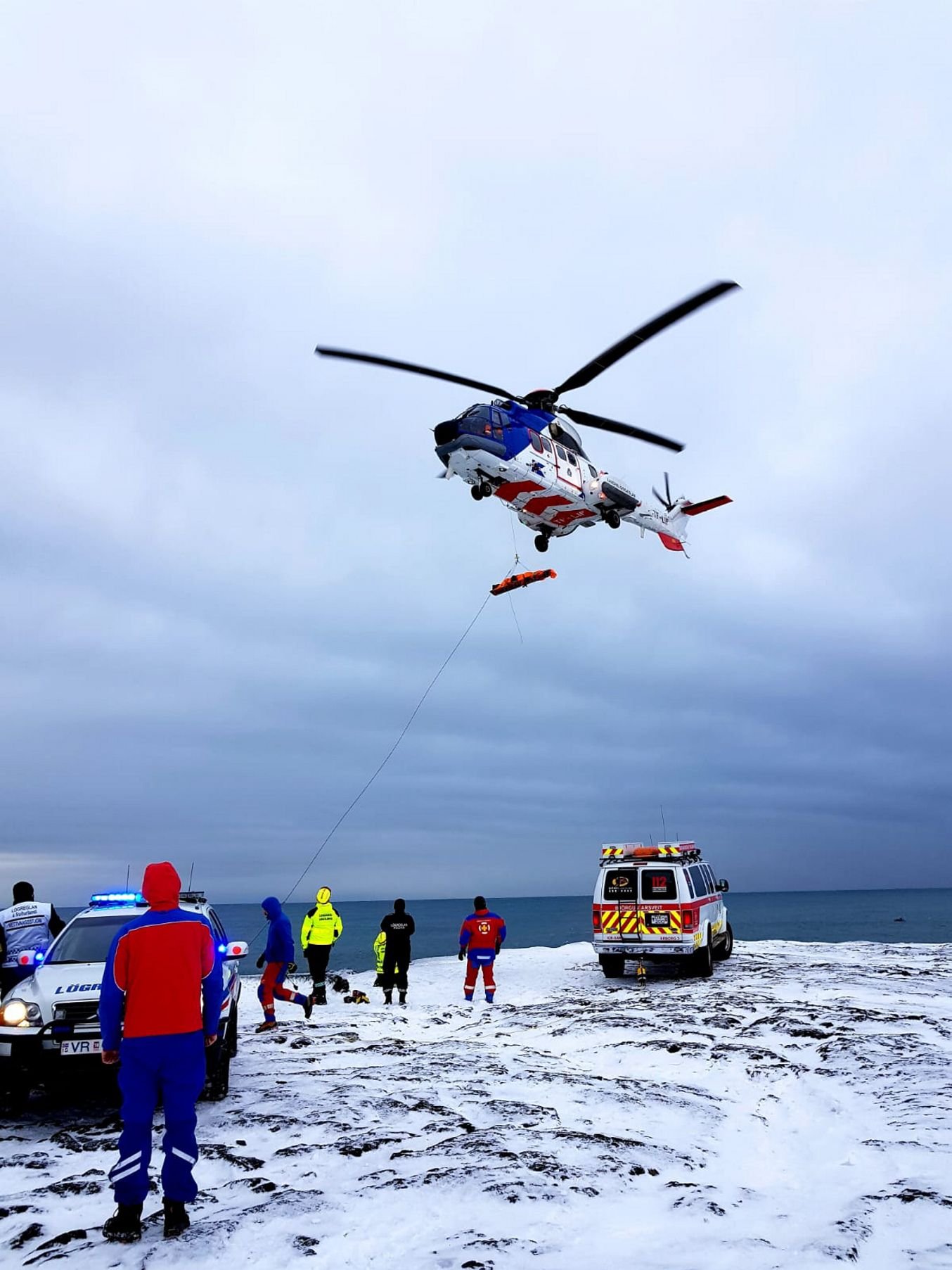 Drei Handwerker aus dem Harz haben in Island einer Frau das Leben gerettet, die an einer vereisten Steilküste in die Tiefe gestürzt war.