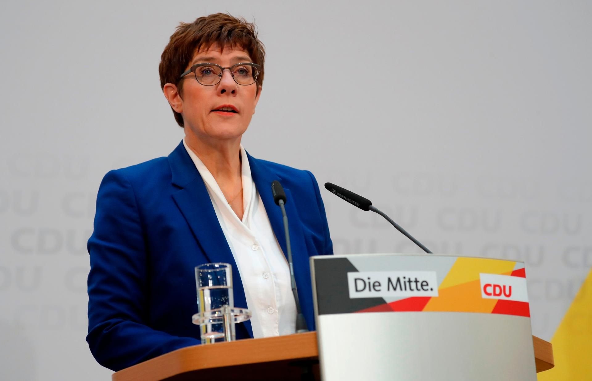Annegret Kramp-Karrenbauer bei ihrer Erklärung