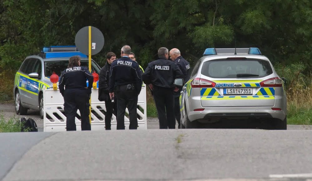 Ein privater Sicherheitsdienst und die Polizei sicherten die Versammlung ab.