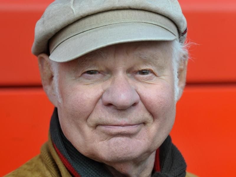 Ralf Wolter am Rande der Dreharbeiten des Kinofilms "Bis zum Horizont, dann links!" 2011. Foto: Peter Endig