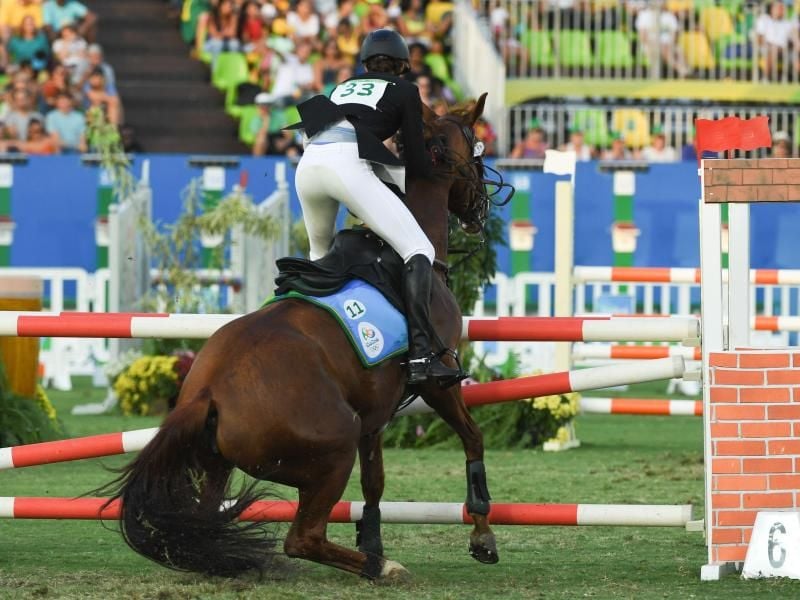 Beim Reiten verweigerte das Pferd von Lena Schöneborn gleich mehrmals. Foto: Sebastian Kahnert