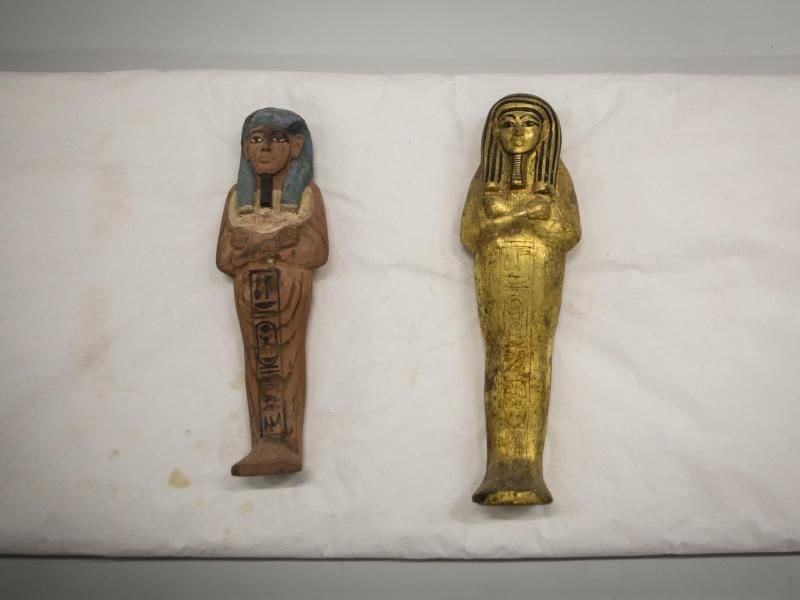 Altägyptische Artefakte im Konservierungslabor des Großen Ägyptischen Museums. Foto: Gehad Hamdy