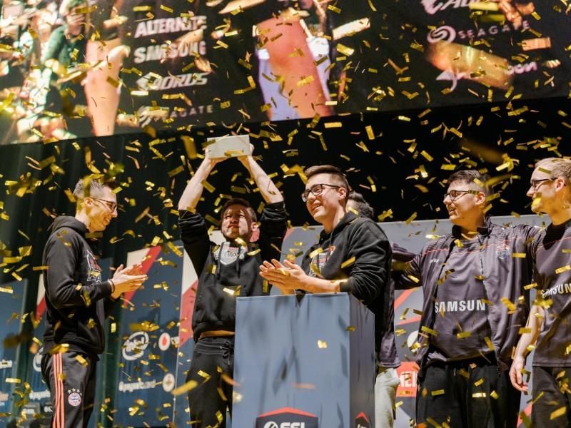 Alternate aTTaX sicherten sich die Trophäe in der ESL-Frühlingsmeisterschaft in CS:GO. Foto: Stephanie Lieske/ESL
