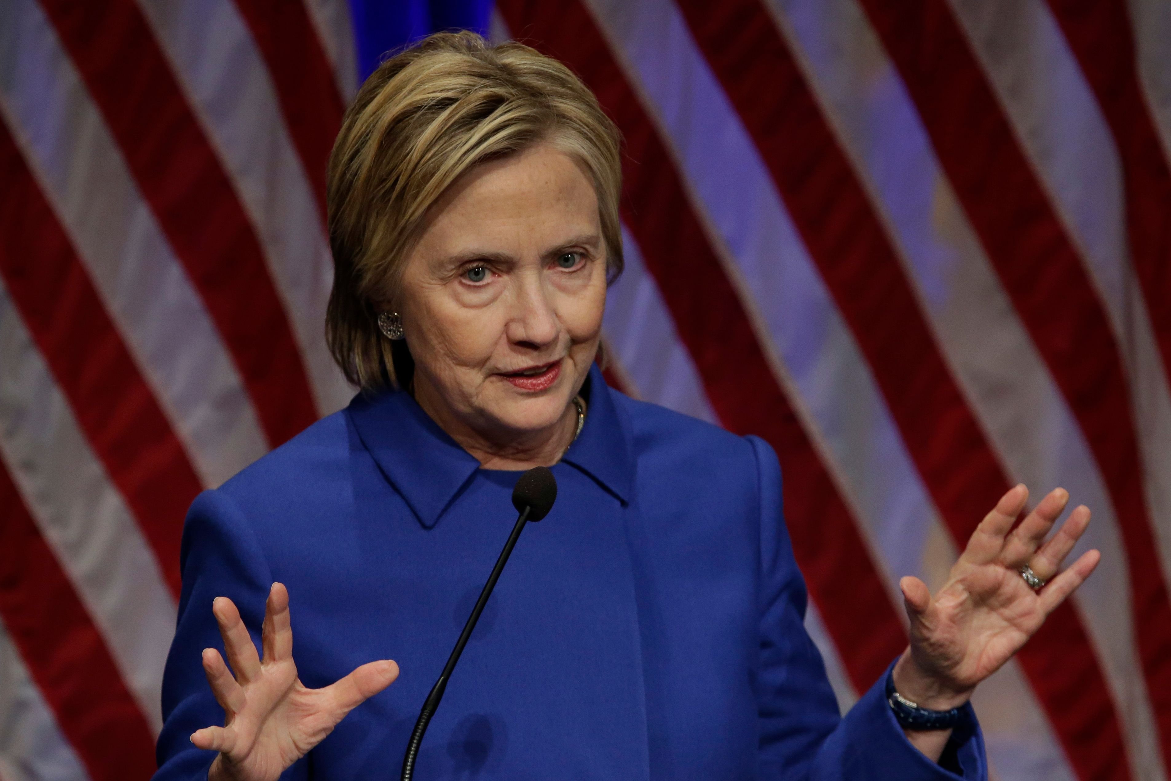 Hillary Clinton bei einer Rede für den US-Kinderschutzbund "Children's Defense Fund". Dort sprach sie über die erste Woche nach ihrer Niederlage in der US-Präsidentschaftswahl.