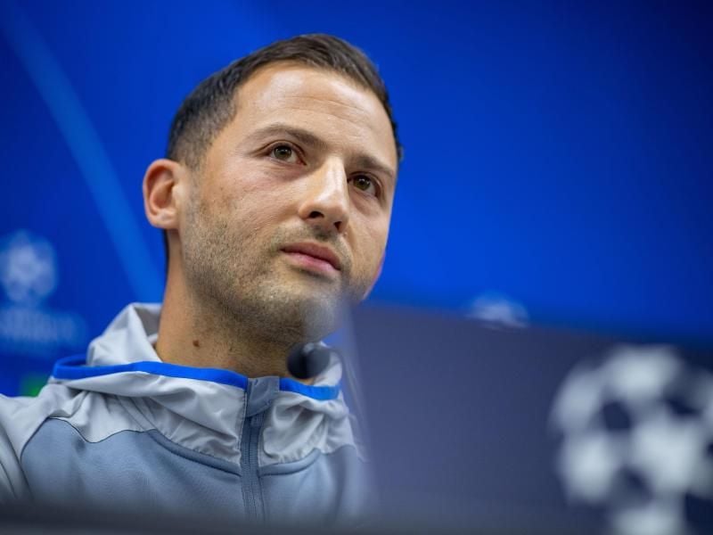 Optimistisch: Schalke-Coach Domenico Tedesco. Foto: Guido Kirchner