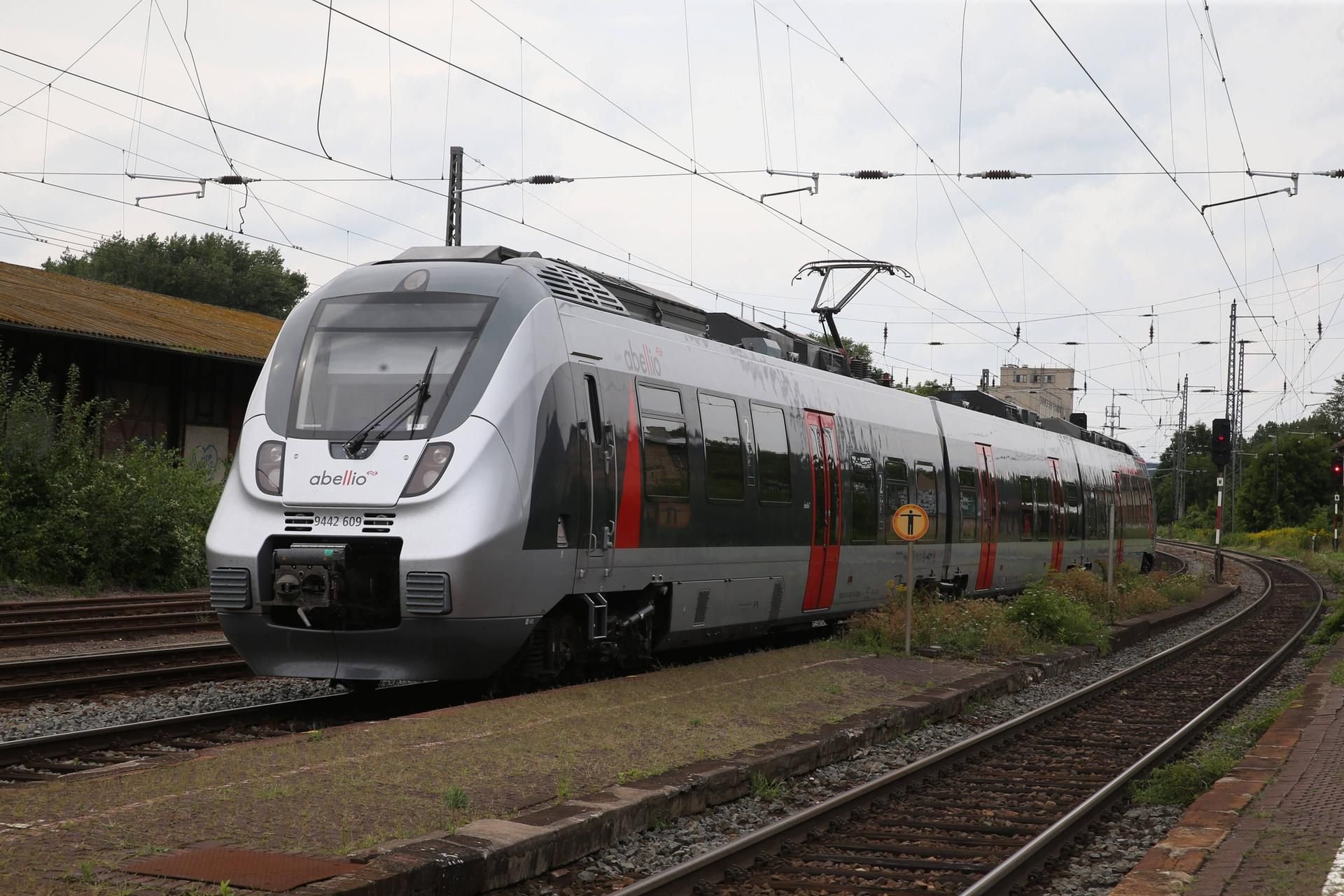 Der Zugverkehr zwischen Halle und Sangerhausen ist bis zum 13. Mai gesperrt.