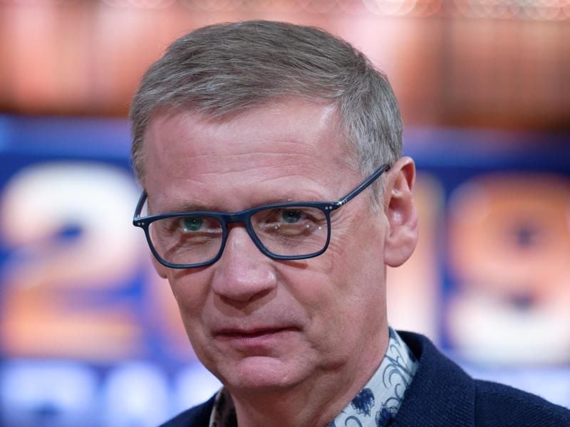 Journalist, Moderator, Produzent - und Hauswart: die Professionen des Günther Jauch. Foto: Henning Kaiser/dpa