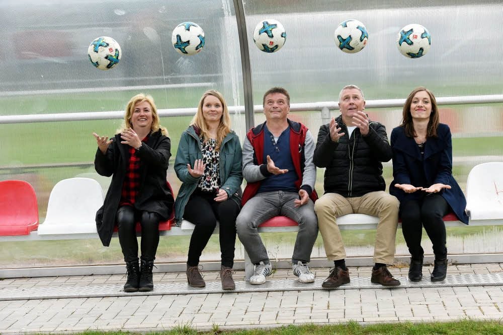 Der neue Vorstand der Sportgemeinschaft Droyßig ist in jedem Fall schon mal am Ball.