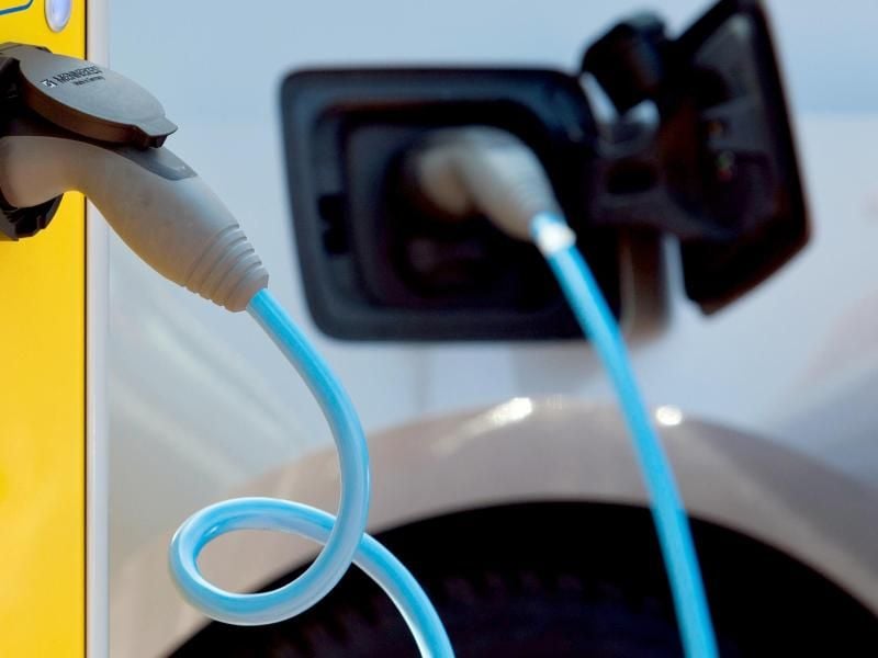 Nach Plänen der Bundesregierung soll die Kaufprämie für E-Autos mit einem Nettolistenpreis von bis zu 40.000 Euro von 3000 auf 6000 Euro erhöht werden. Foto: Patrick Pleul/dpa-Zentralbild/dpa