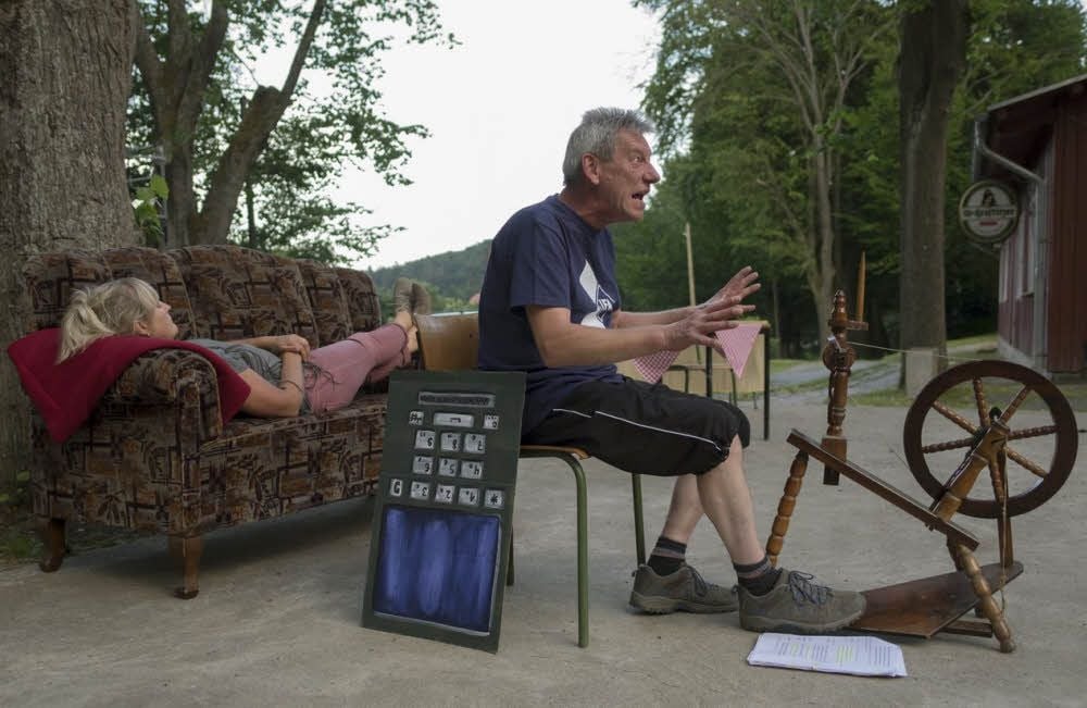 Fotos von den Proben: Die „Güntersberger Spitzköppe“ bringen zum diesjährigen Heimatfest ihr ganz eigenes Märchen vom Rumpelstilzchen auf die Bühne.