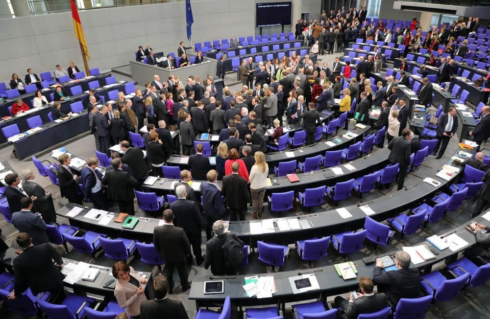 Die Parlamentarier des Bundestages stimmten am Mittwoch über eine automatische Anpassung ihrer Diäten ab.