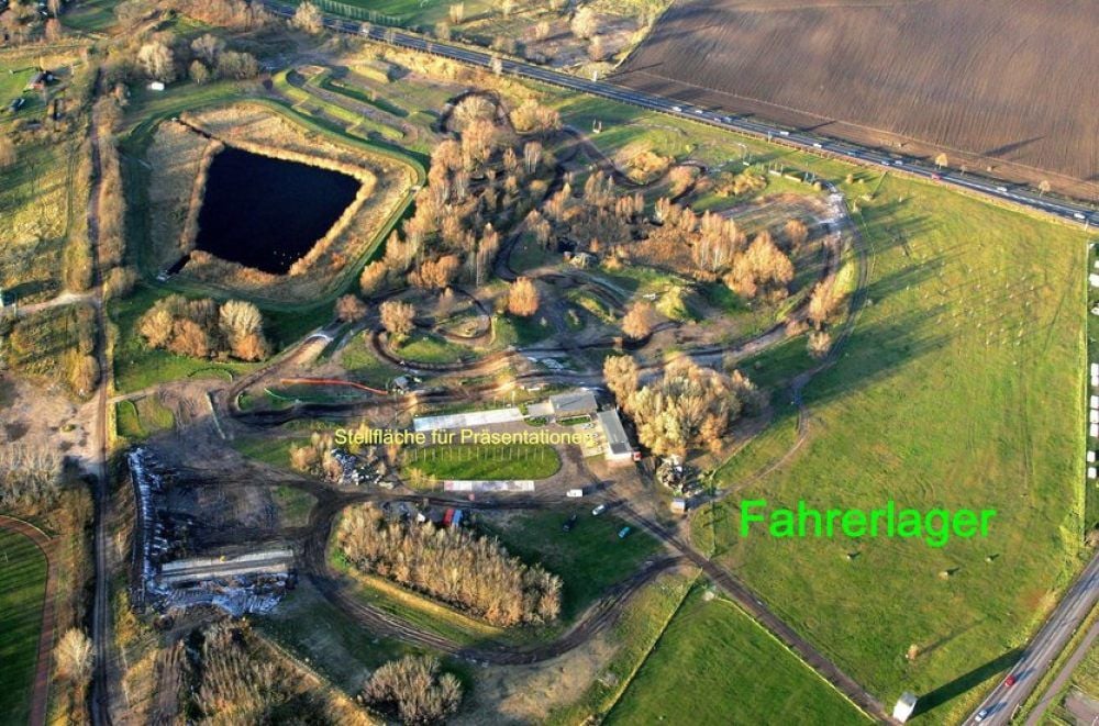 Die Motocross-Strecke in DIeskau aus der Vogelperspektive