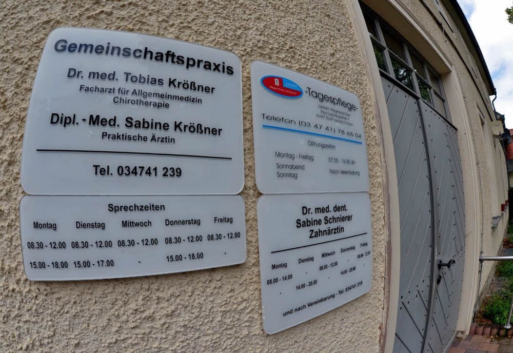 Das Hoymer Ärztehaus ist eine kleine Poliklinik - mit Haus- und Zahnarzt, Tagespflege und Begegnungsstätte.