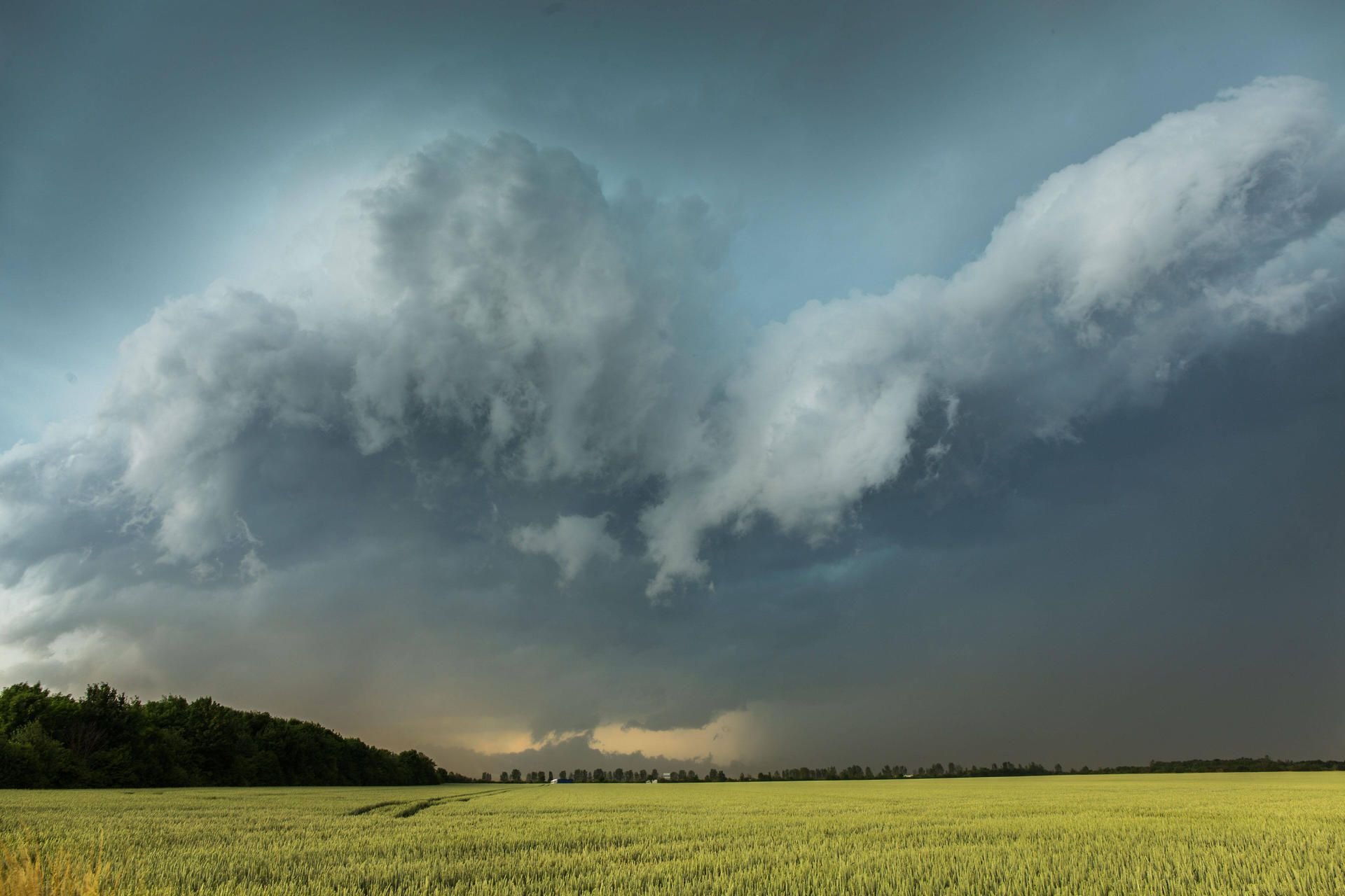 Sturmtief Kirsten erreicht am Mittwoch Deutschland und lässt die Temperaturen sinken.