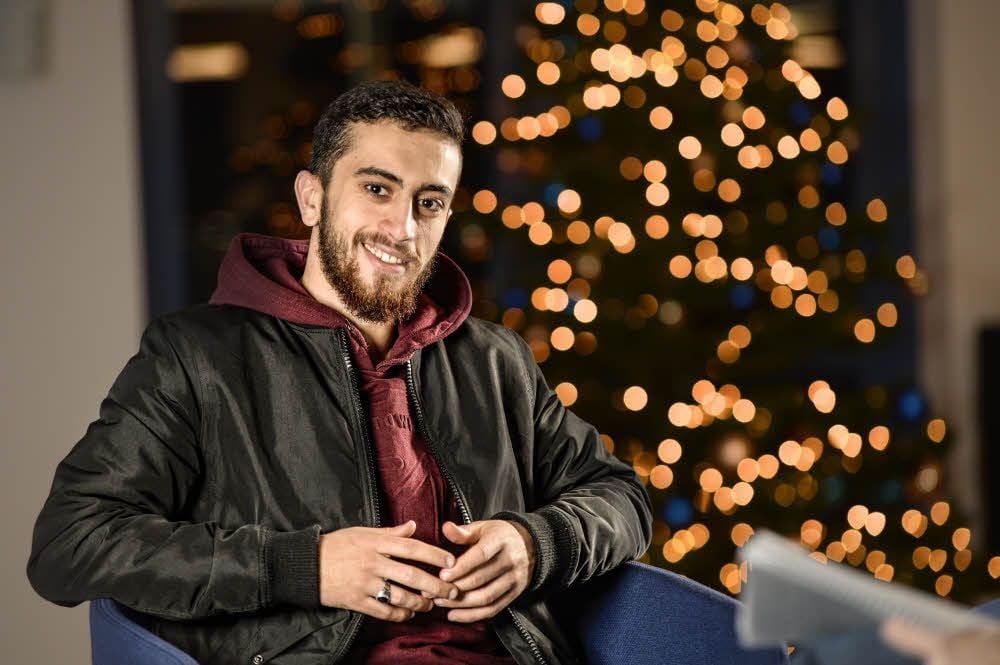 Aladin Nasr hat es mit viel Einsatz geschafft: den Schulabschluss und den Ausbildungsplatz als Informatiker.