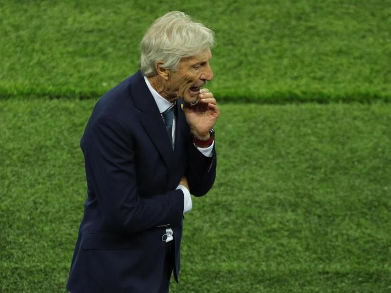 Kolumbiens Trainer José Pékerman ärgerten die vielen Spielunterbrechungen. Foto: Christian Charisius