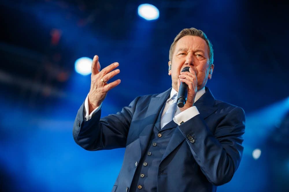 Roland Kaiser pflegt den alten Schlager und hat dazu klare politische Botschaften parat.