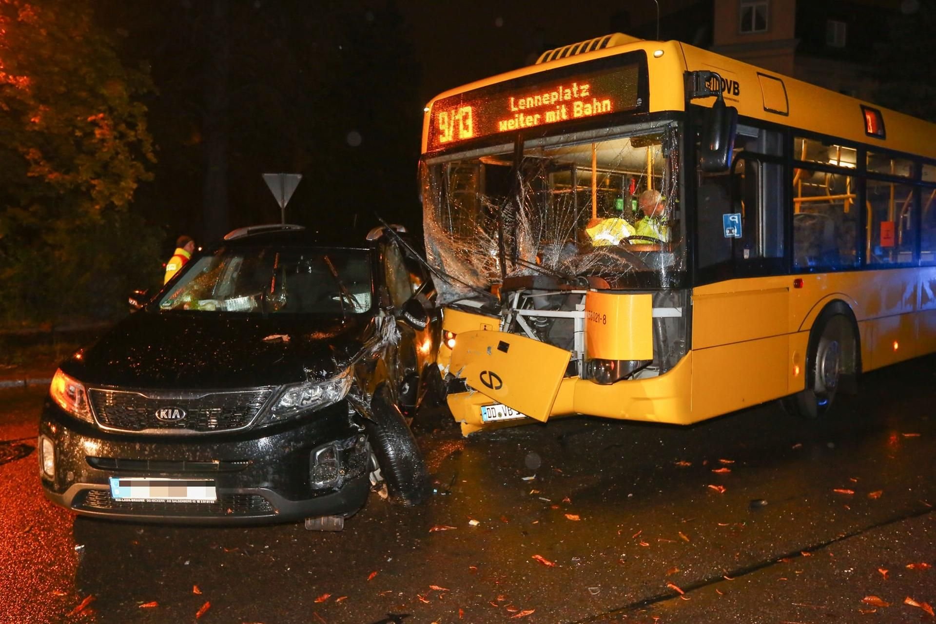 Der Fahrer des KIA hatte offenbar die Vorfahrt nicht beachtet und somit der Unfall verursacht.