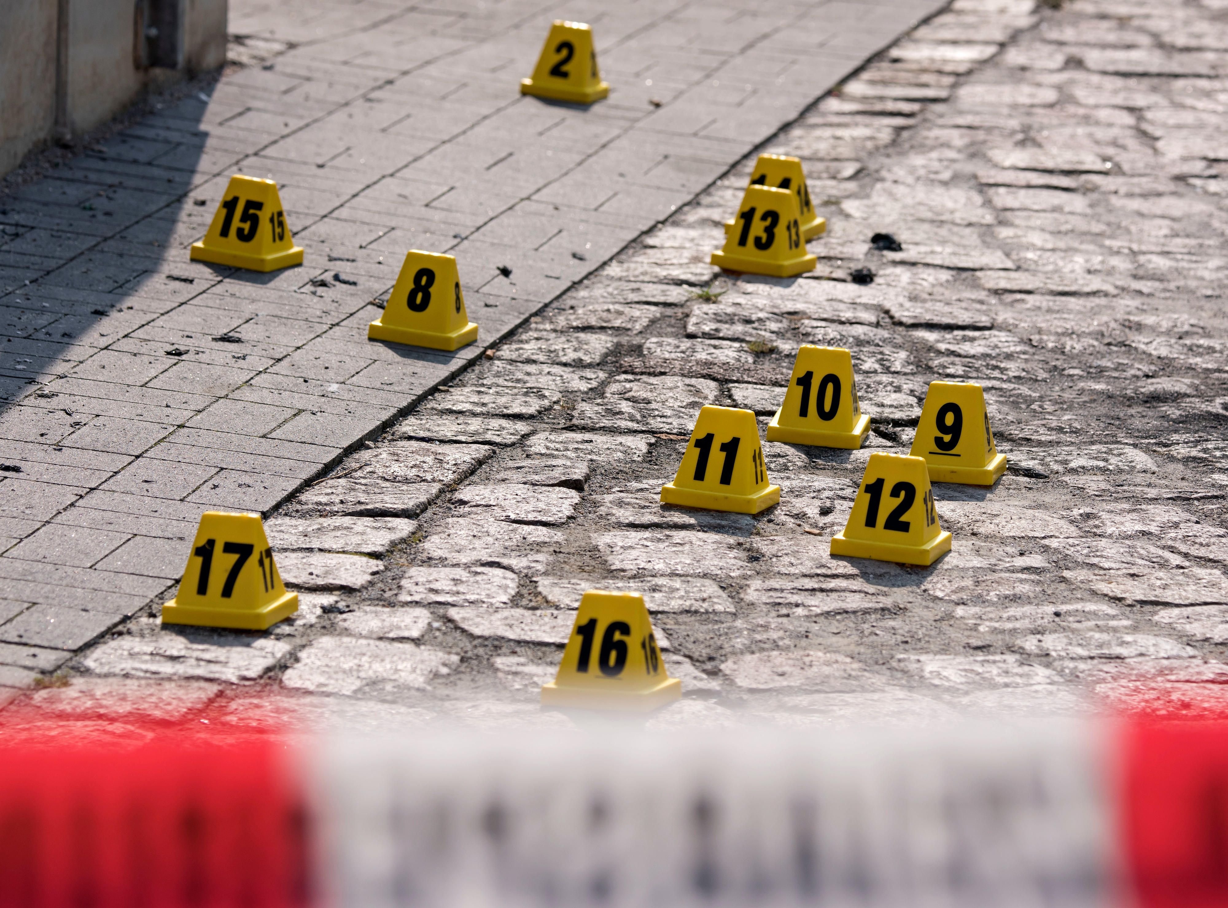 Sprengstoffanschläge in Dresden: Die Verwendung des Terrorbegriffs hat ihre volle Berechtigung.
