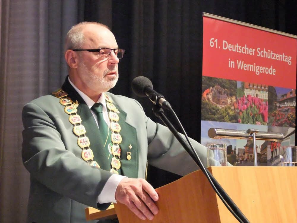 Eduard Korzenek, Präsident des Landeschützenverbandes Sachsen-Anhalt