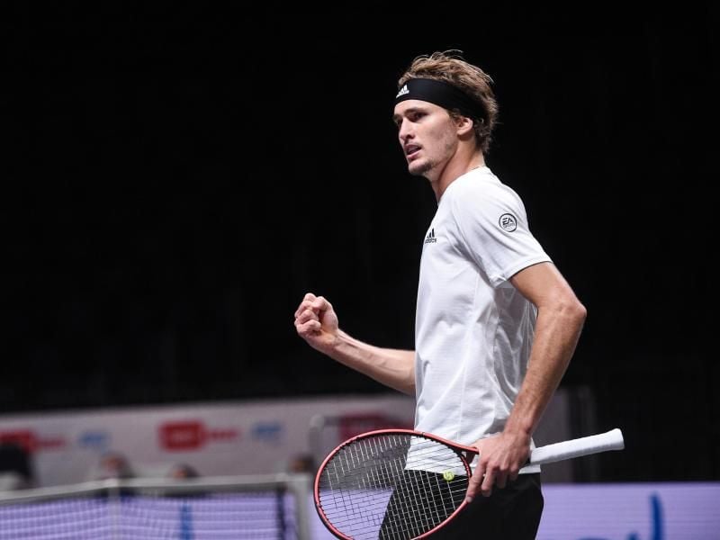 Alexander Zverev ballt die Faust nach einem Punktgewinn. Foto: Jonas Güttler/dpa