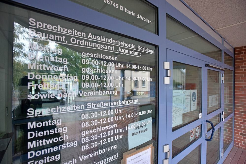 In der Ausländerbehörde in Bitterfeld wurde der Syrer in Polizeigewahrsam genommen