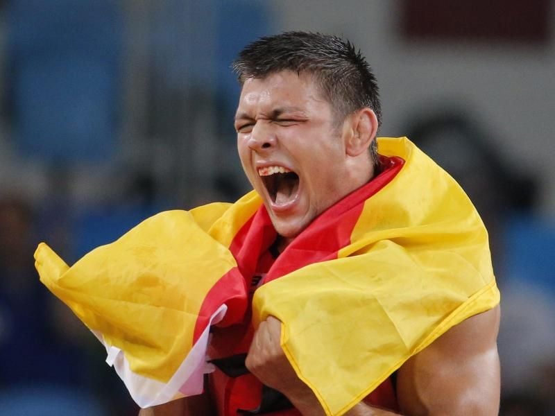 Denis Maksymilian Kudla hat mit seinem Kampf in der Trostrunde die Chance auf Bronze. Foto: Sergei Ilnitsky/EPA