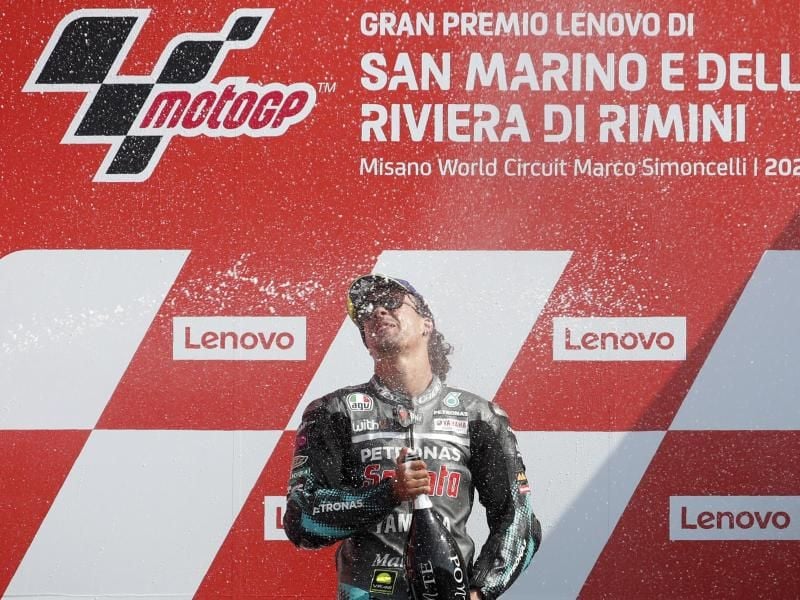 Der Italiener Franco Morbidelli feierte in Misano seinen ersten MotoGP-Sieg. Foto: Antonio Calanni/AP/dpa