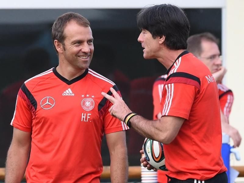 Hansi Flick (l) machte sich einen Namen als Co-Trainer von Bundestrainer Joachim Löw. Foto: Marcus Brandt